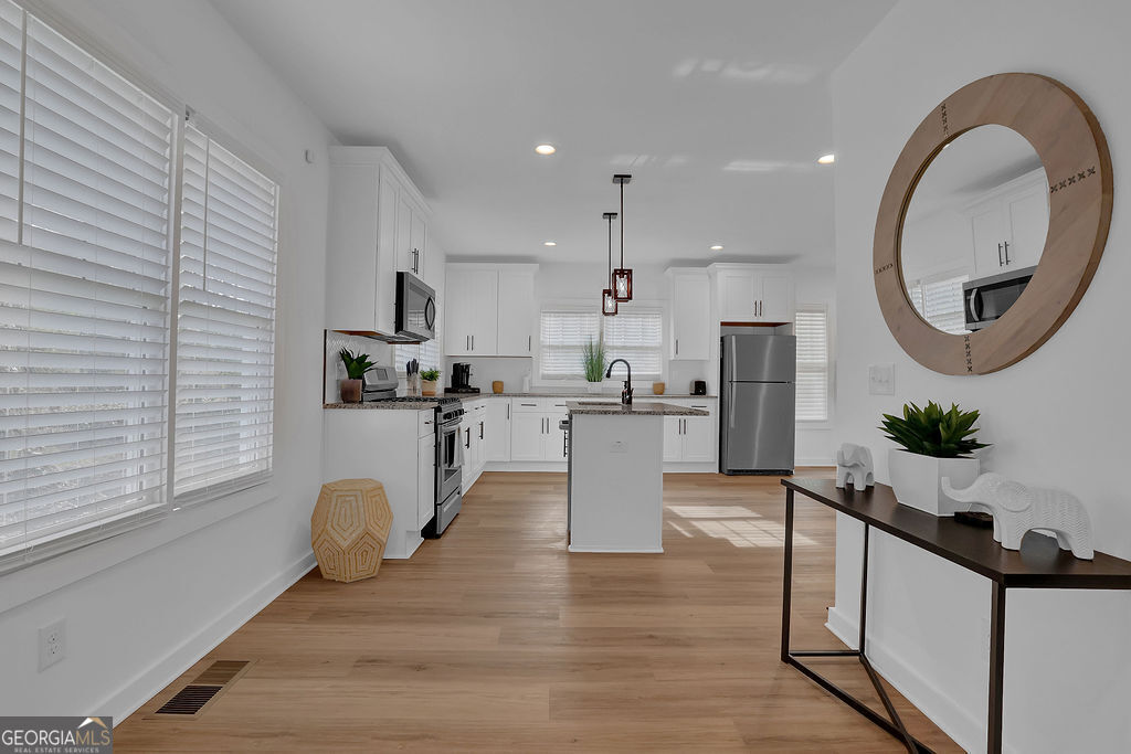 438 Hamilton E Holmes DR NW