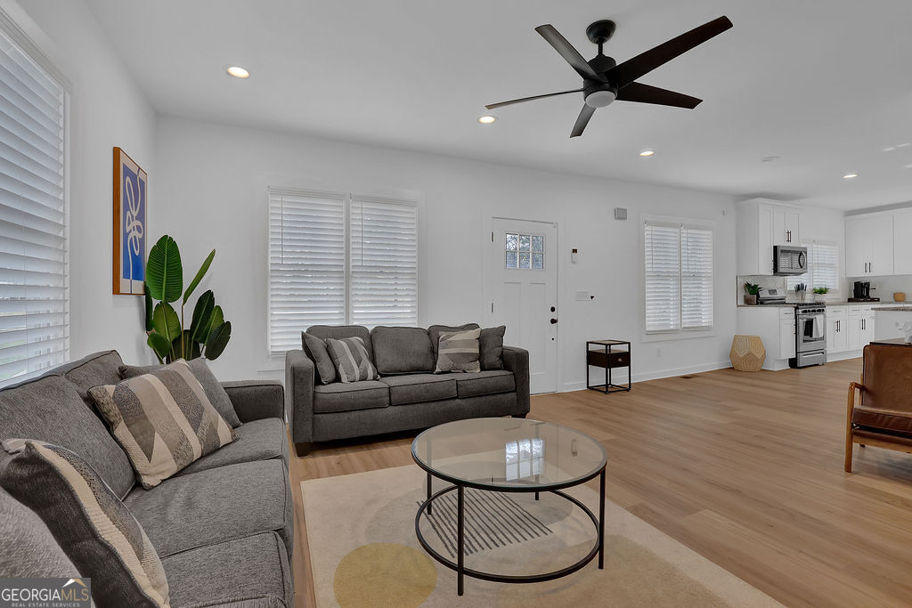 438 Hamilton E Holmes DR NW