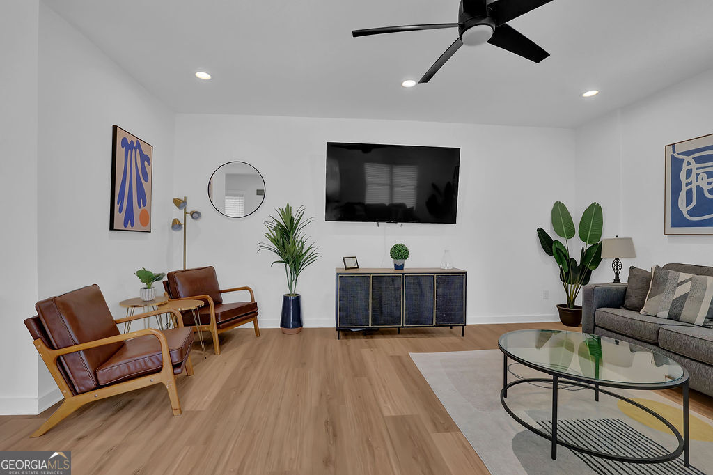 438 Hamilton E Holmes DR NW