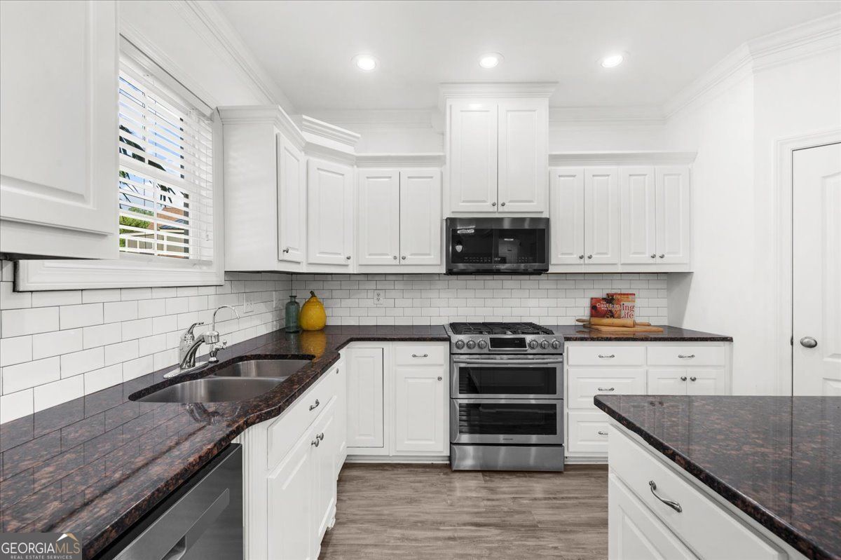 Loganville, Georgia 30052, United States, 5 Bedrooms Bedrooms, ,4 BathroomsBathrooms,Residential,Active,177636