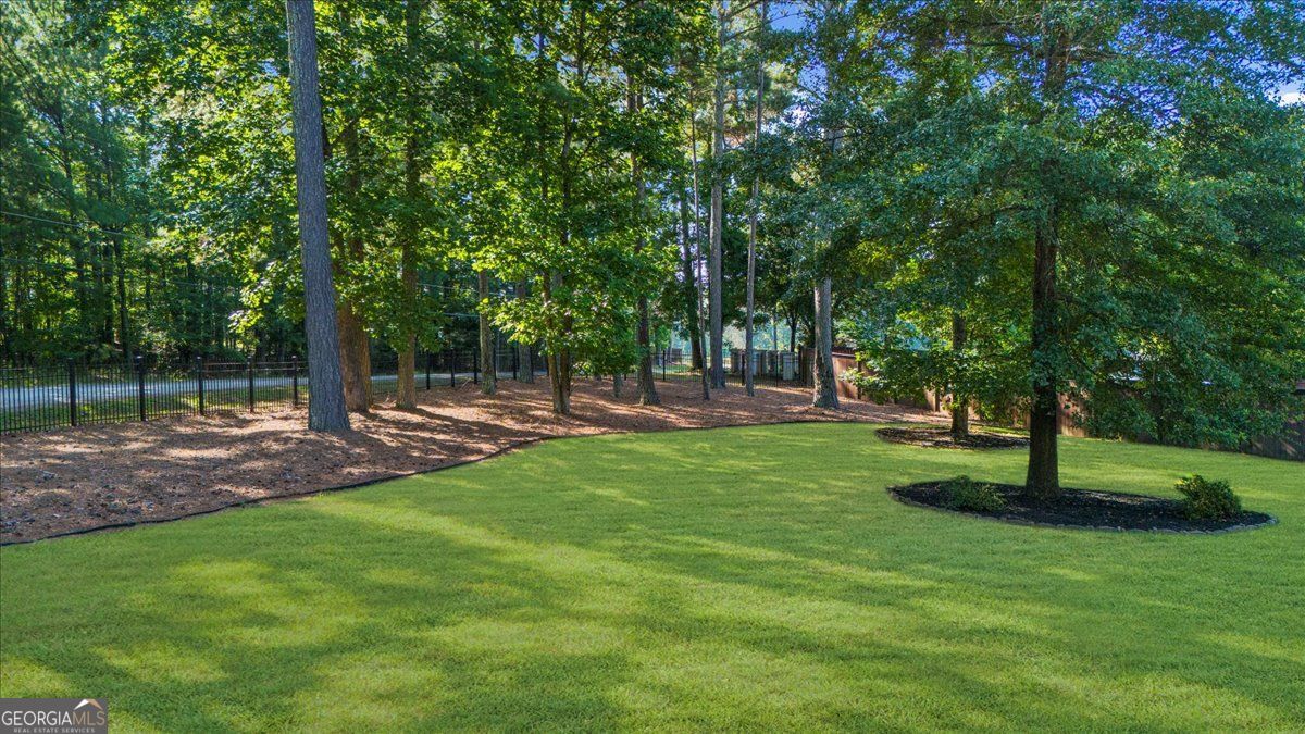 Loganville, Georgia 30052, United States, 5 Bedrooms Bedrooms, ,4 BathroomsBathrooms,Residential,Active,177636