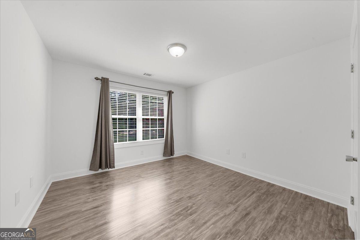 Loganville, Georgia 30052, United States, 5 Bedrooms Bedrooms, ,4 BathroomsBathrooms,Residential,Active,177636