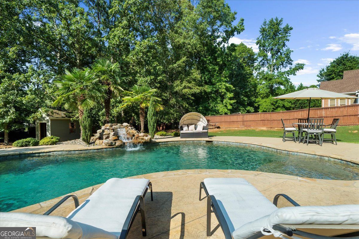 Loganville, Georgia 30052, United States, 5 Bedrooms Bedrooms, ,4 BathroomsBathrooms,Residential,Active,177636