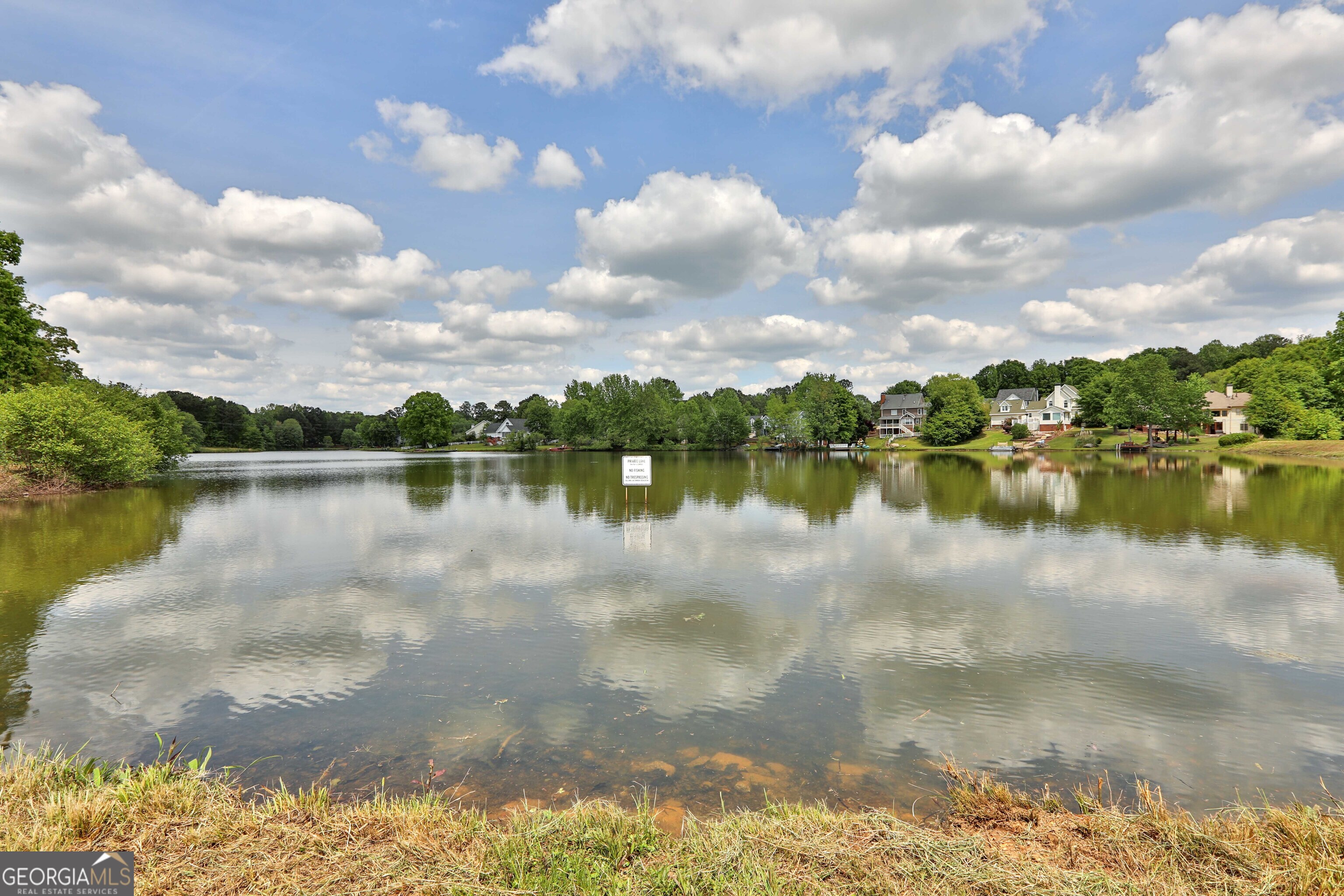 Newnan, Georgia 30265, United States, 4 Bedrooms Bedrooms, ,3 BathroomsBathrooms,Residential,Active,16982
