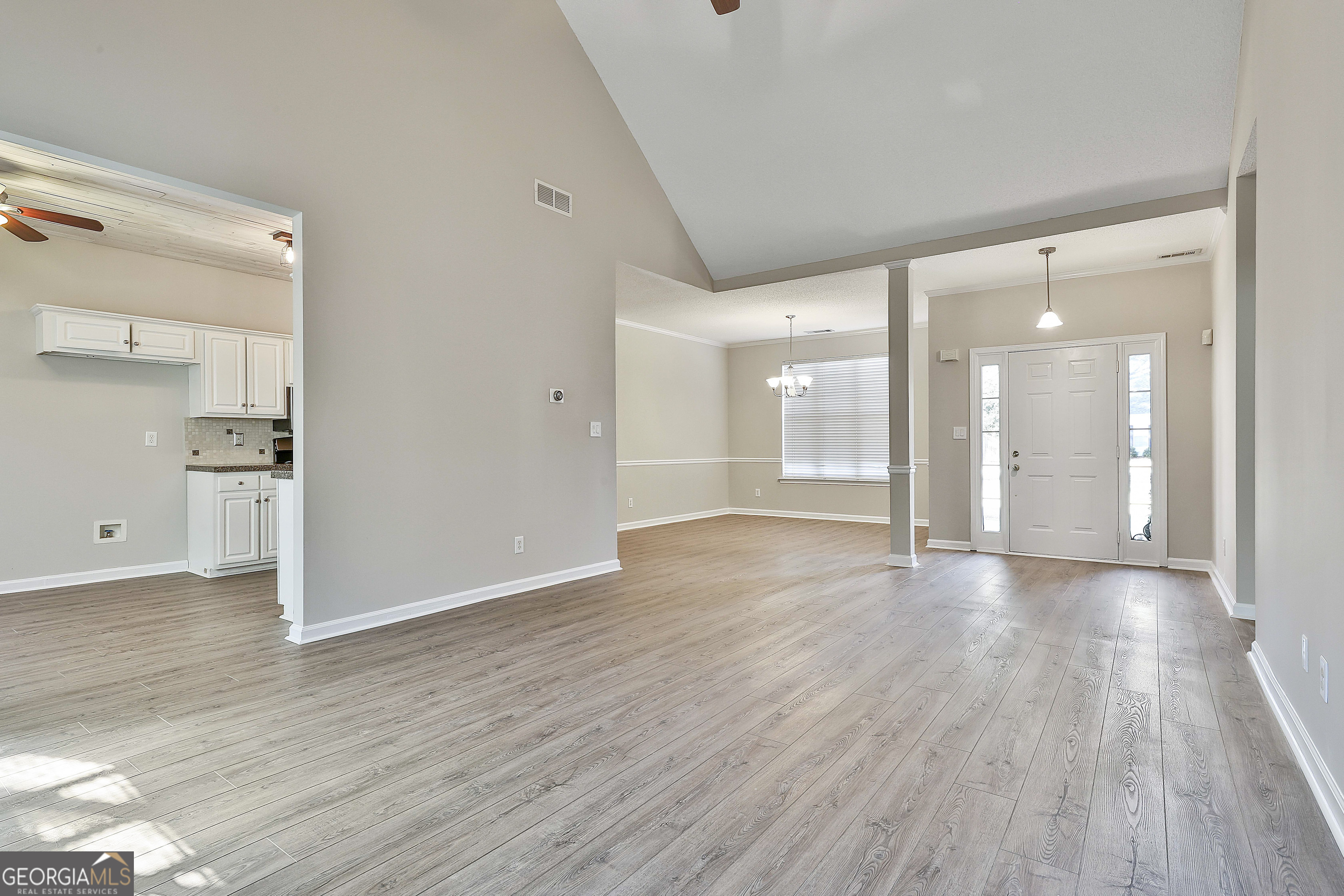 Newnan, Georgia 30265, United States, 4 Bedrooms Bedrooms, ,3 BathroomsBathrooms,Residential,Active,16982