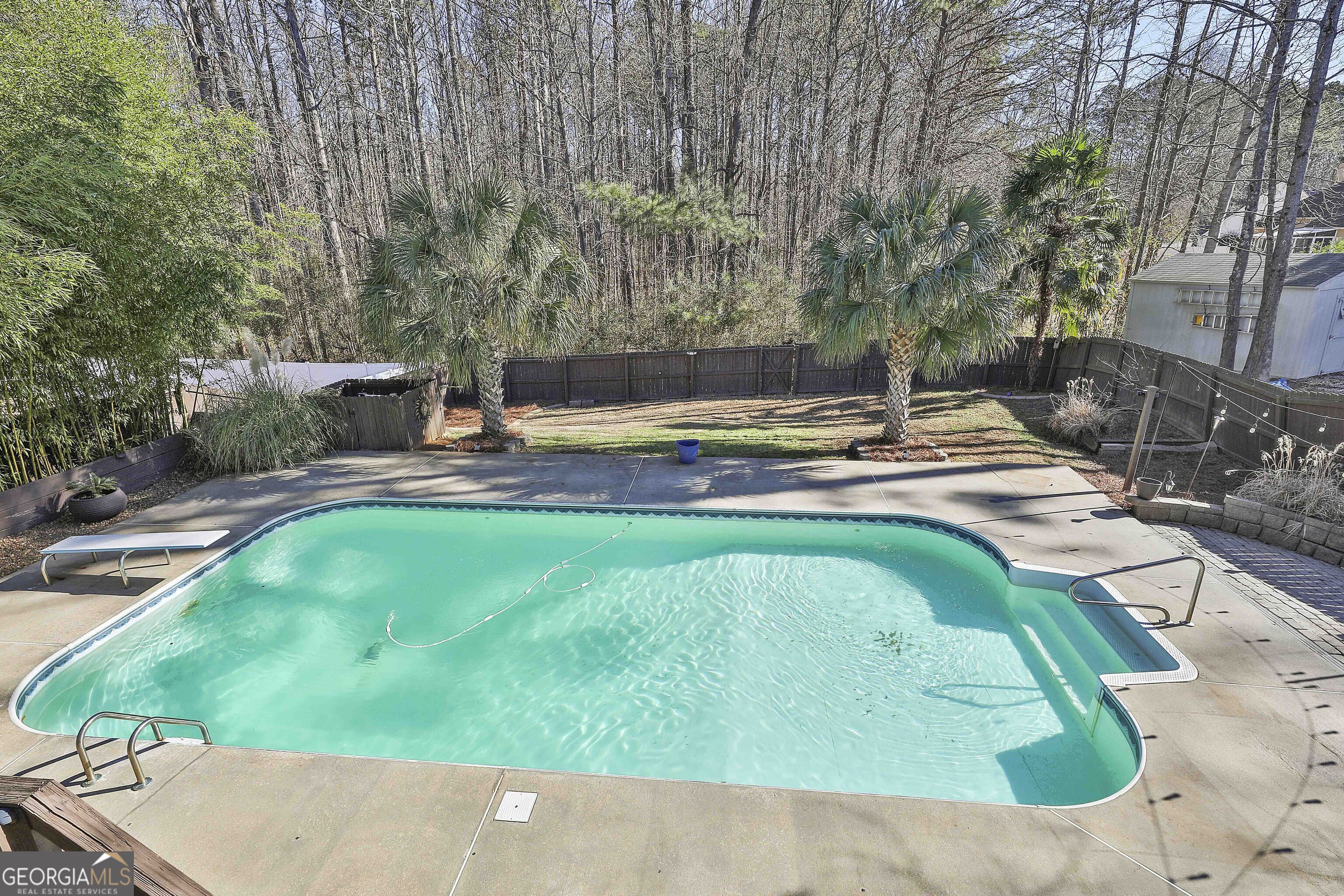 Newnan, Georgia 30265, United States, 4 Bedrooms Bedrooms, ,3 BathroomsBathrooms,Residential,Active,16982