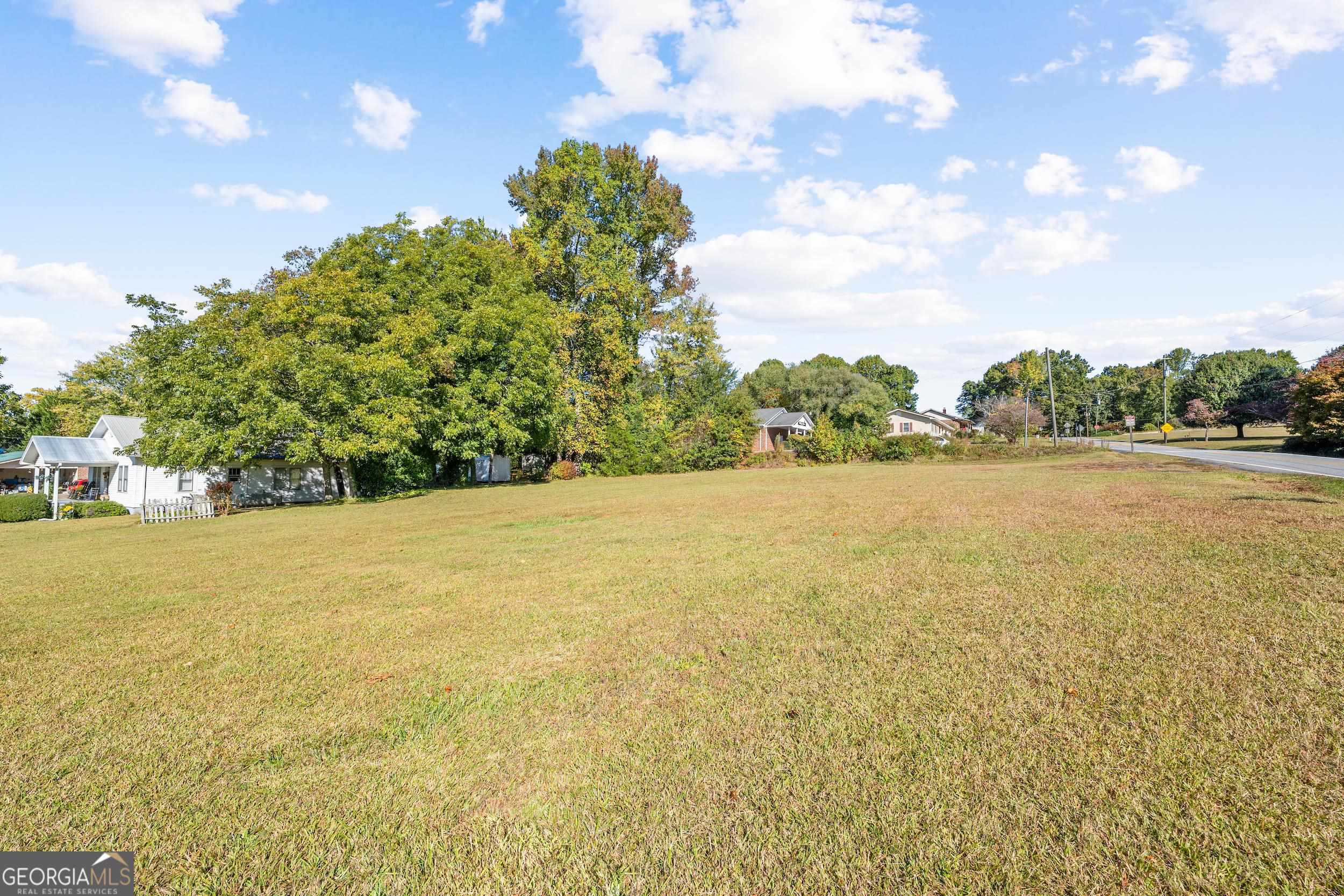29 Dixon Dr.