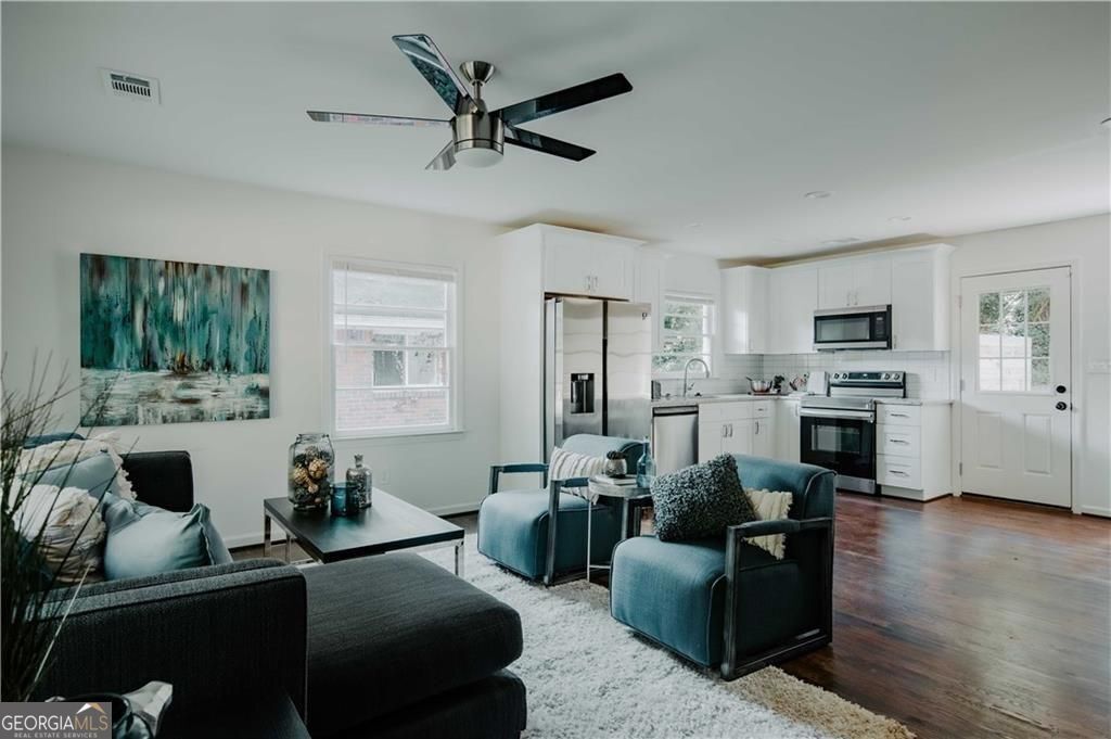 Photo of 2173 Polar Rock Place SW, Atlanta, GA 30315 (MLS # 10761972)