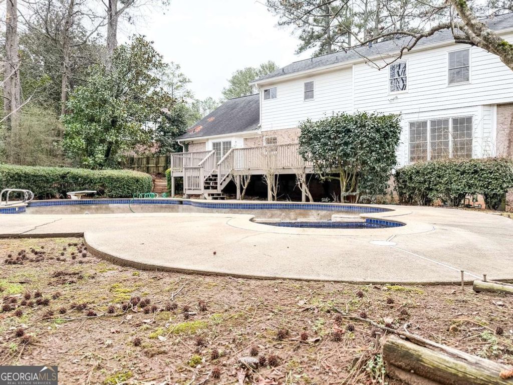 Photo of 20 Messina Way, Atlanta, GA 30328 (MLS # 10678998)