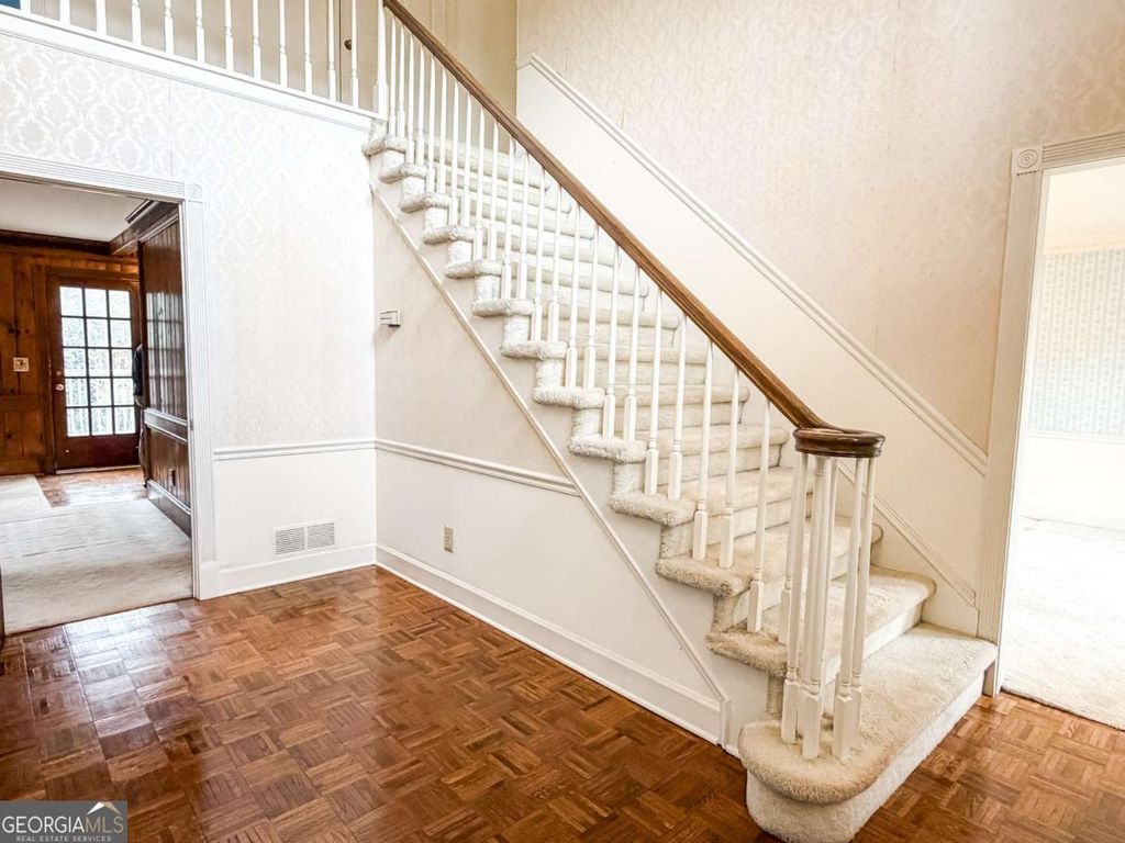 Photo of 20 Messina Way, Atlanta, GA 30328 (MLS # 10678998)