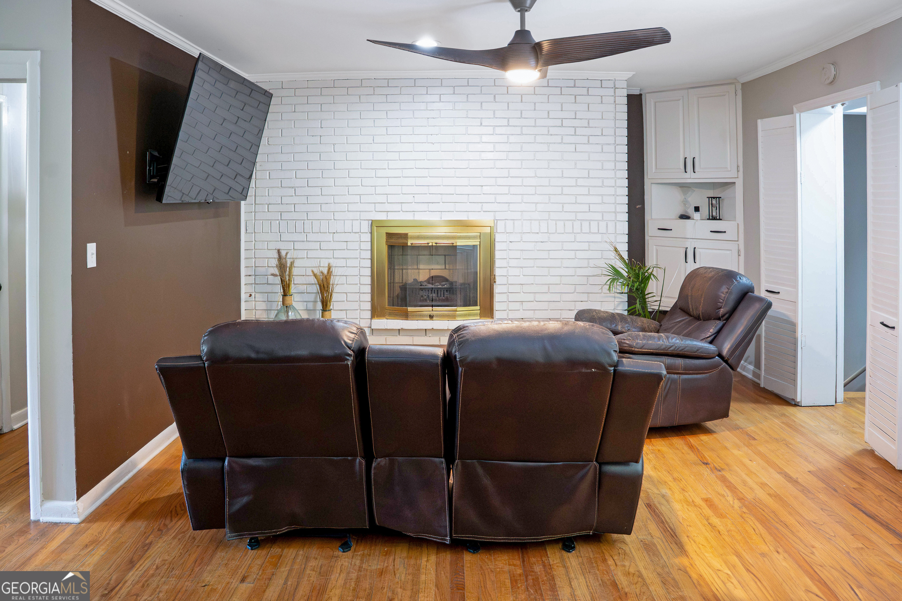231 Alexandria DR