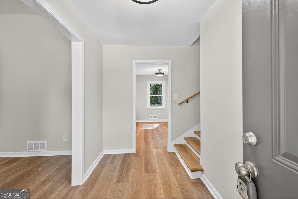 1434 Shelly CIR