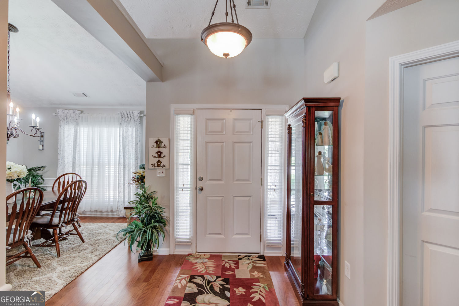 253 Lakeview Bend CIR