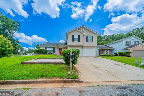 Photo of 2183 Ramblewood Circle, Decatur, GA 30035 (MLS # 10544931)