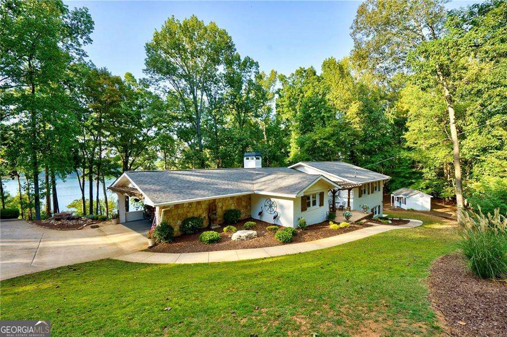 5853 Ridgetop DR