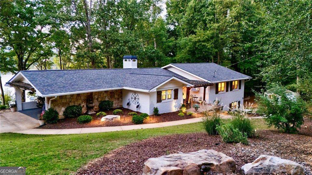 5853 Ridgetop DR