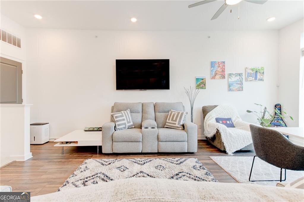 The Maxwell - Residential Lease
