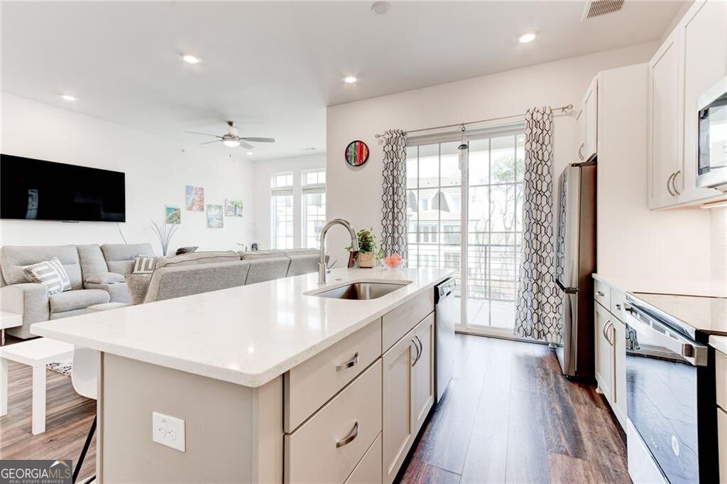 The Maxwell - Residential Lease