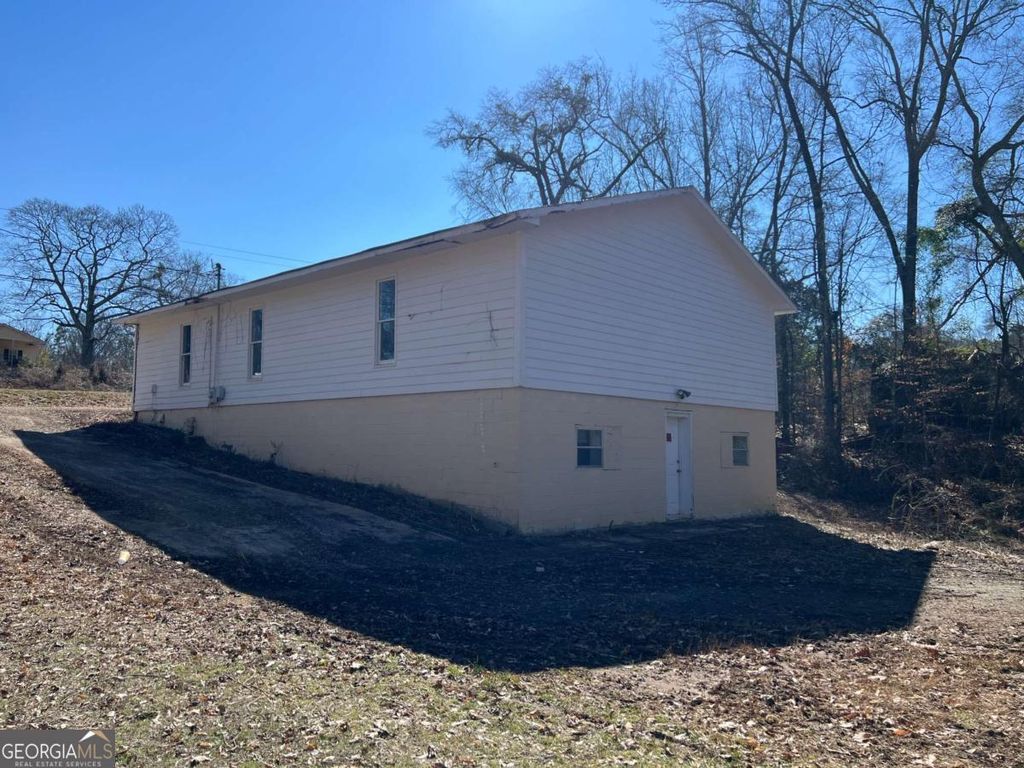 Photo of 1105 Brewers Bridge Road, Elberton, GA 30635 (MLS # 10687429)