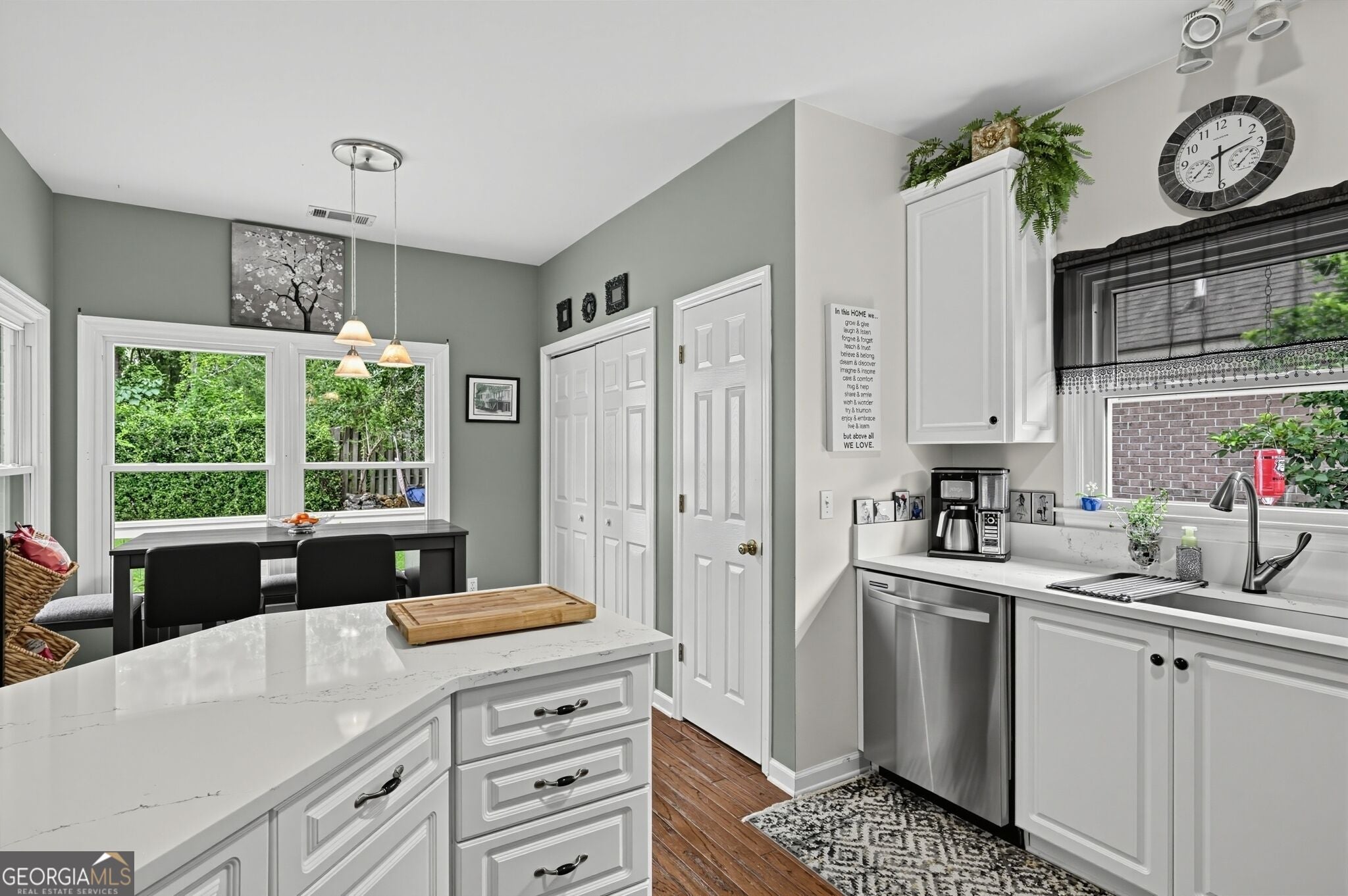 12 Oak Park PL