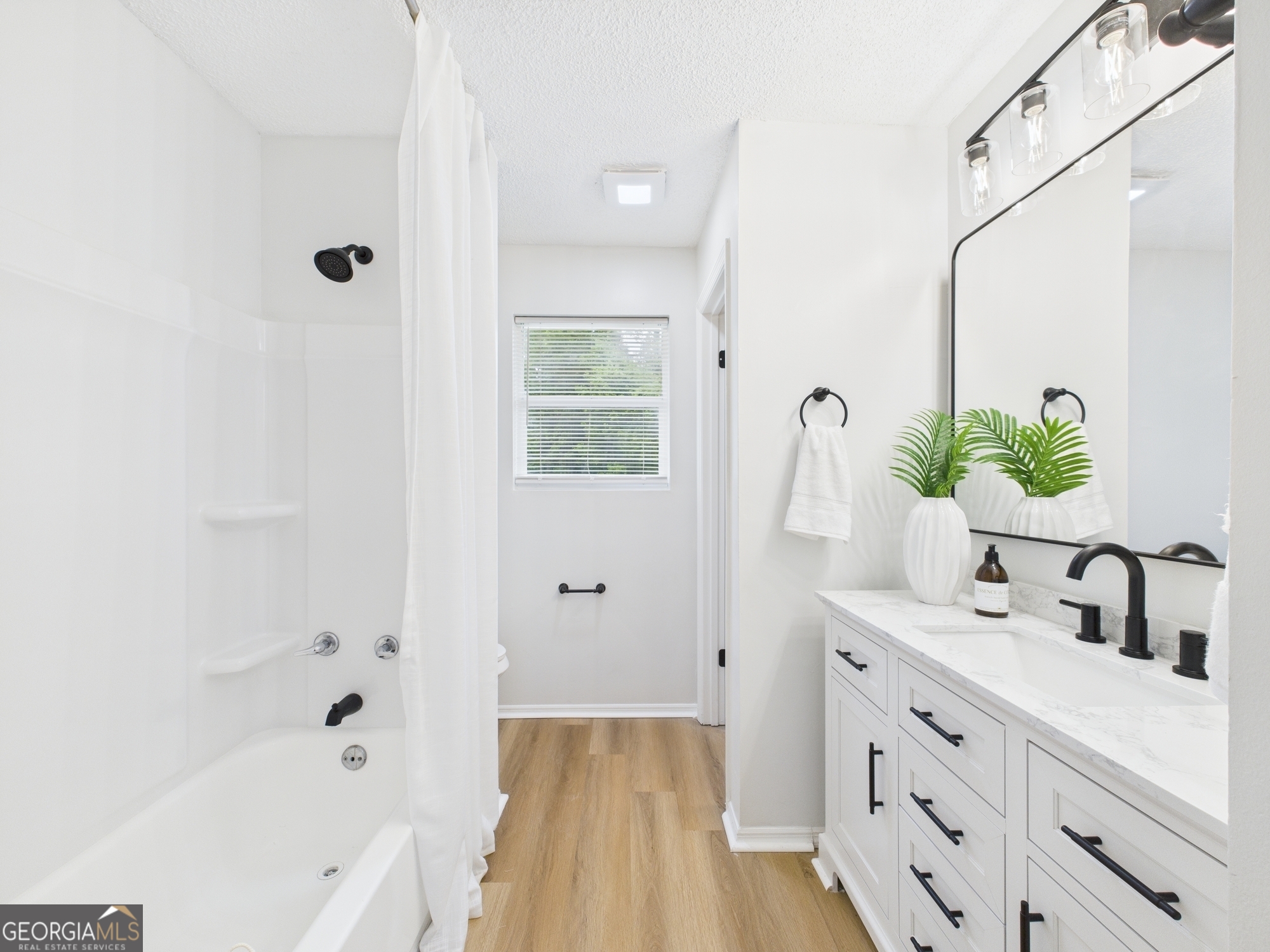 Lindsey Estates - Residential