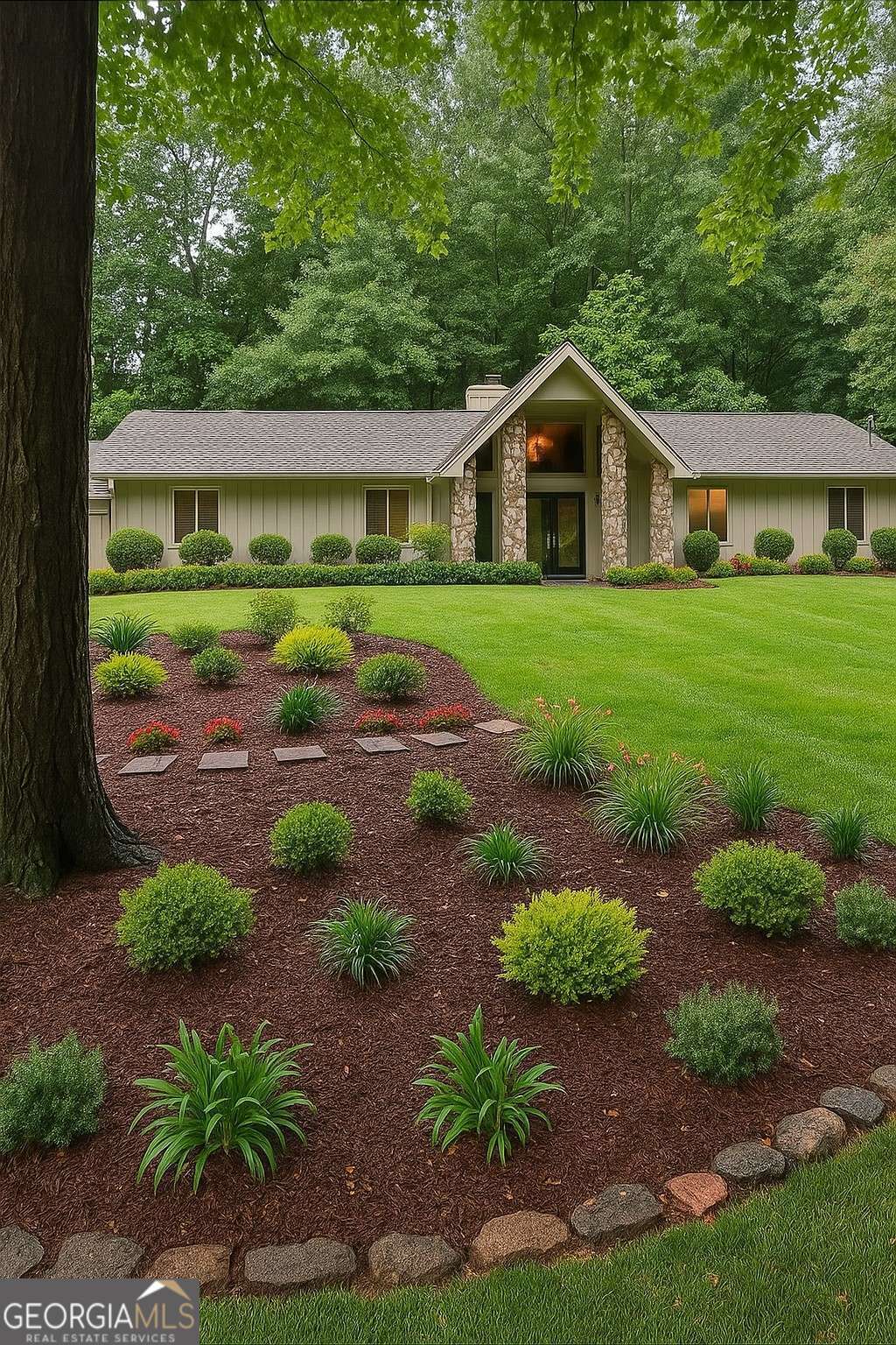 215 Mayfield CIR