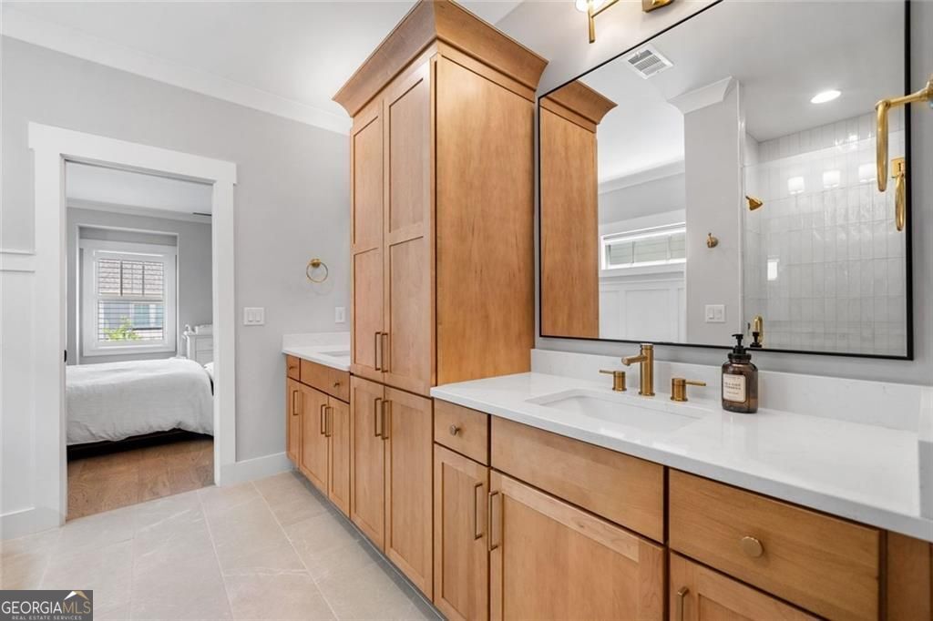 South on Main - Residential