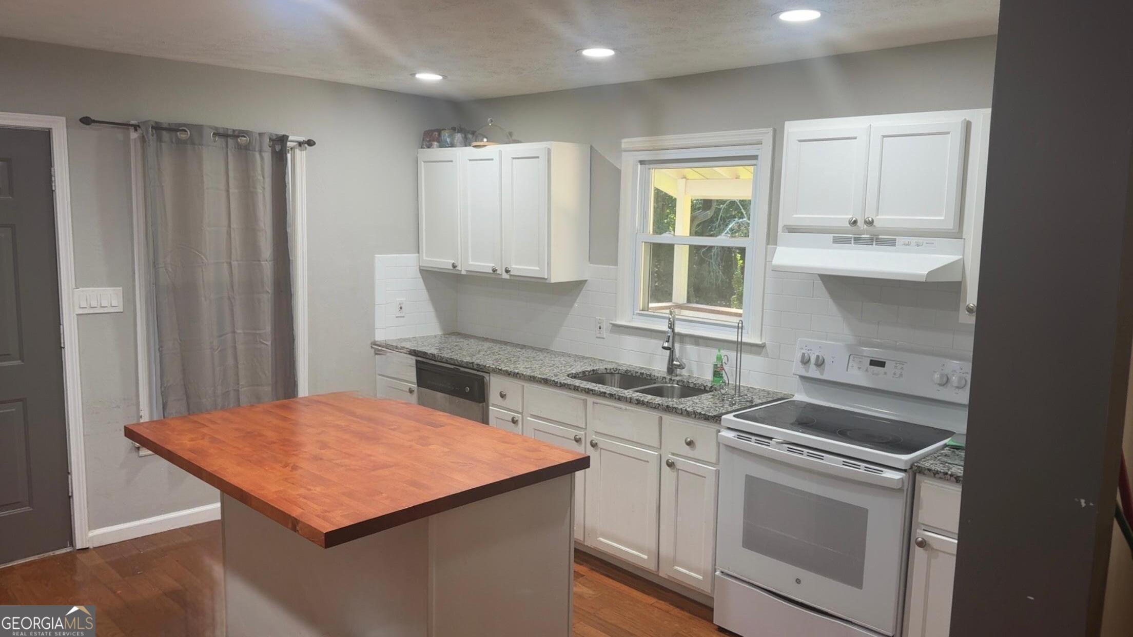 1163 Kinney Mill RD
