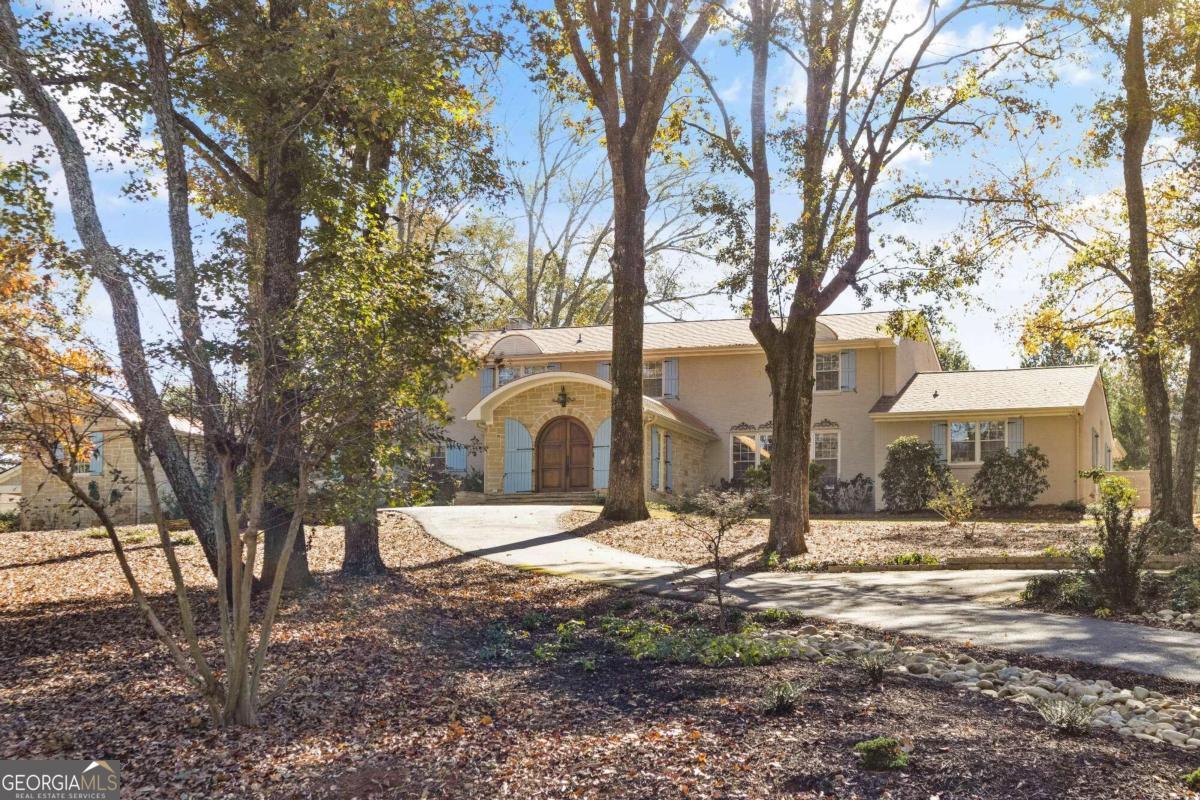 240 Deerfield RD