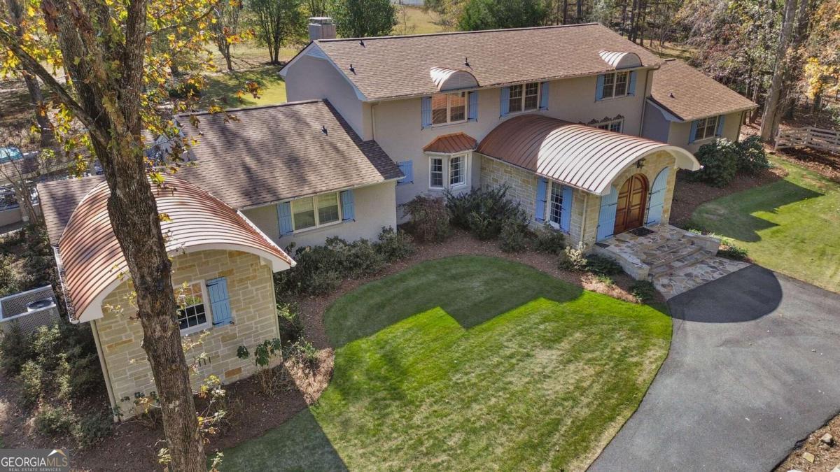 240 Deerfield RD