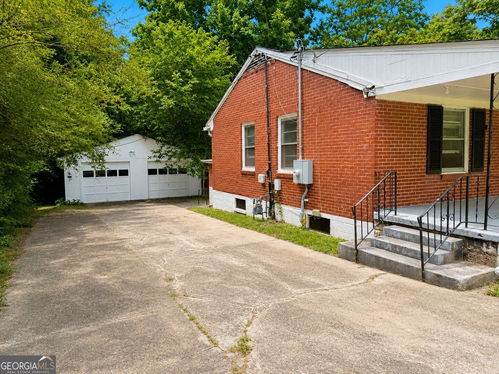 Photo of 895 Laurel Street, Forest Park, GA 30297 (MLS # 10785334)