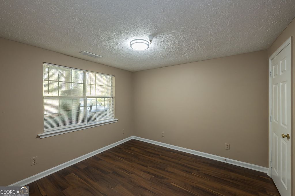 Photo of 350 Herndon Lane #129, Canton, GA 30114 (MLS # 10726426)