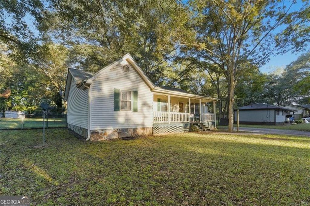 Photo of 1373 BROOKHAVEN Dr, monroe, GA 30656 (MLS # 10629863)