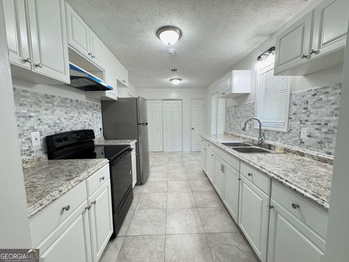 Riverchase - Residential