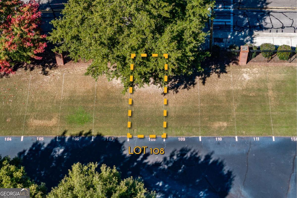 225 Oak ST 108