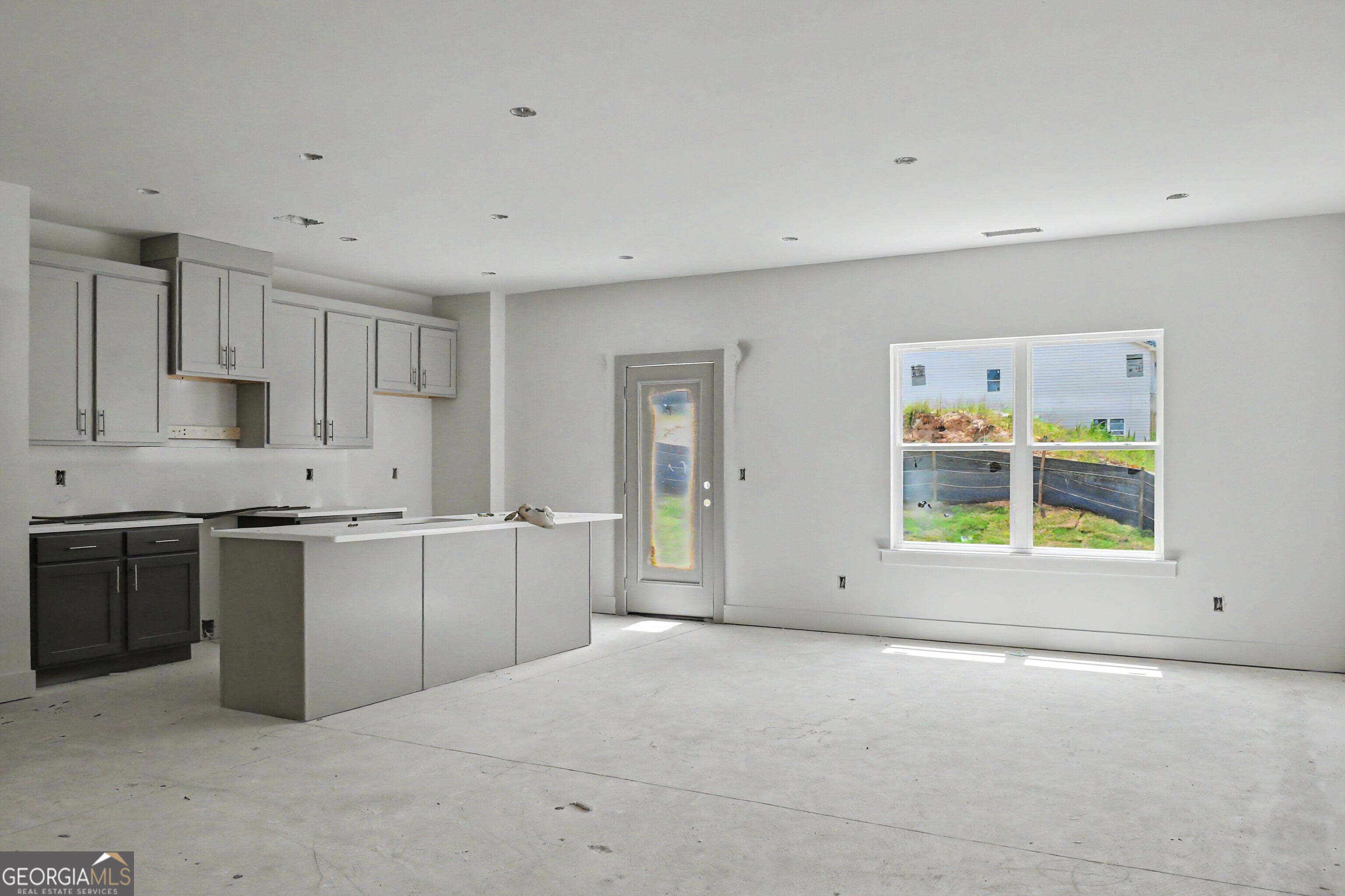 4305 Fern River BND 22