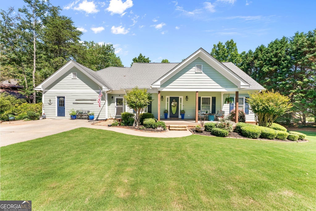 Photo of 5495 Honeysuckle Trail, Gainesville, GA 30506 (MLS # 10786347)
