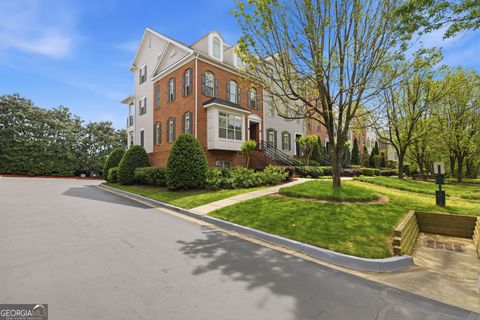 285 Le Gran BND Sandy Springs GA 30328