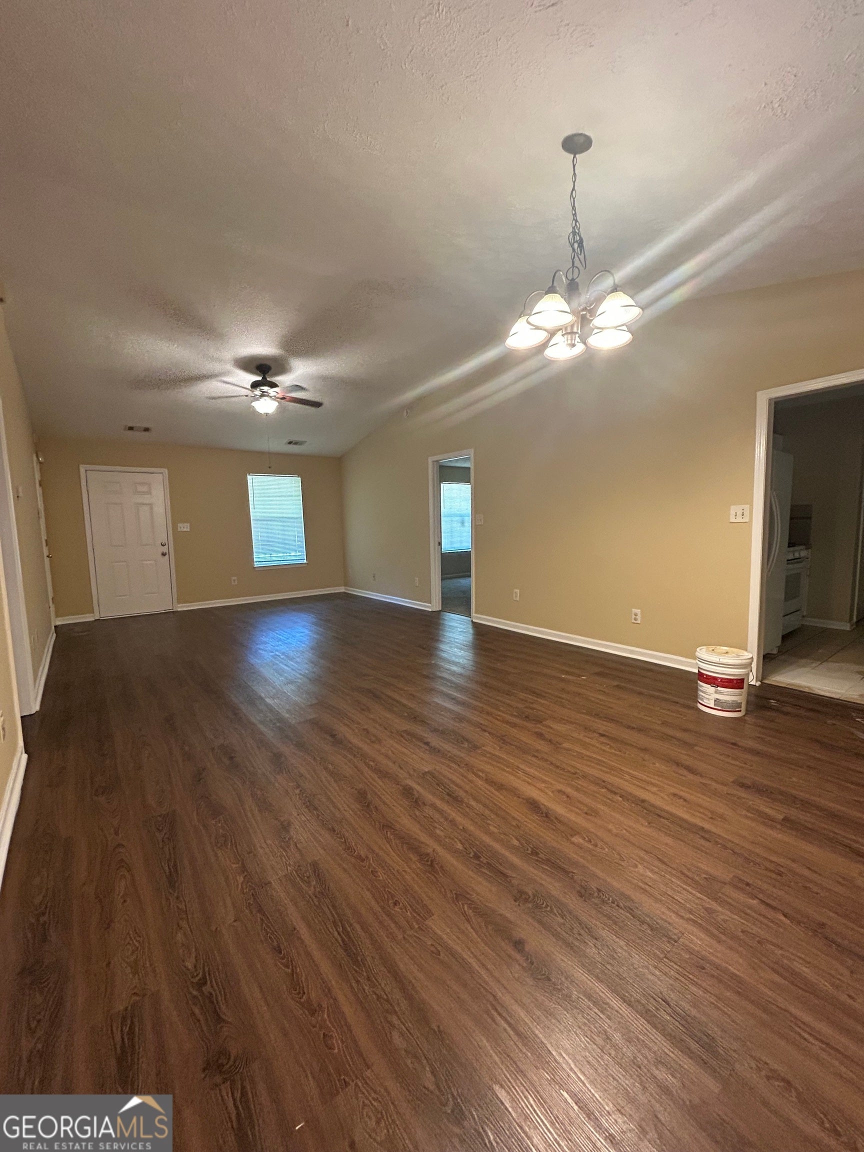 225 Wagon Wheel DR