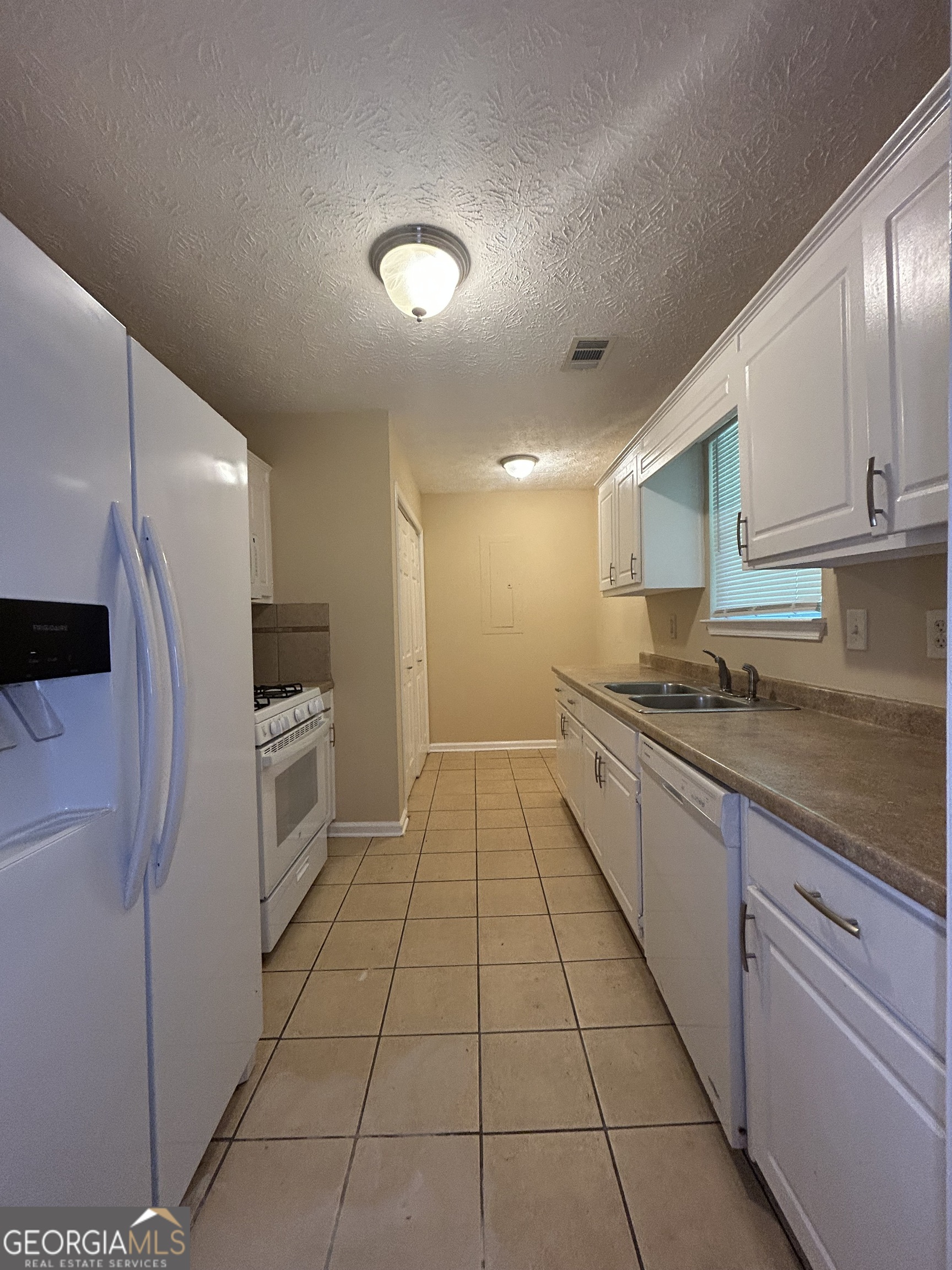 225 Wagon Wheel DR