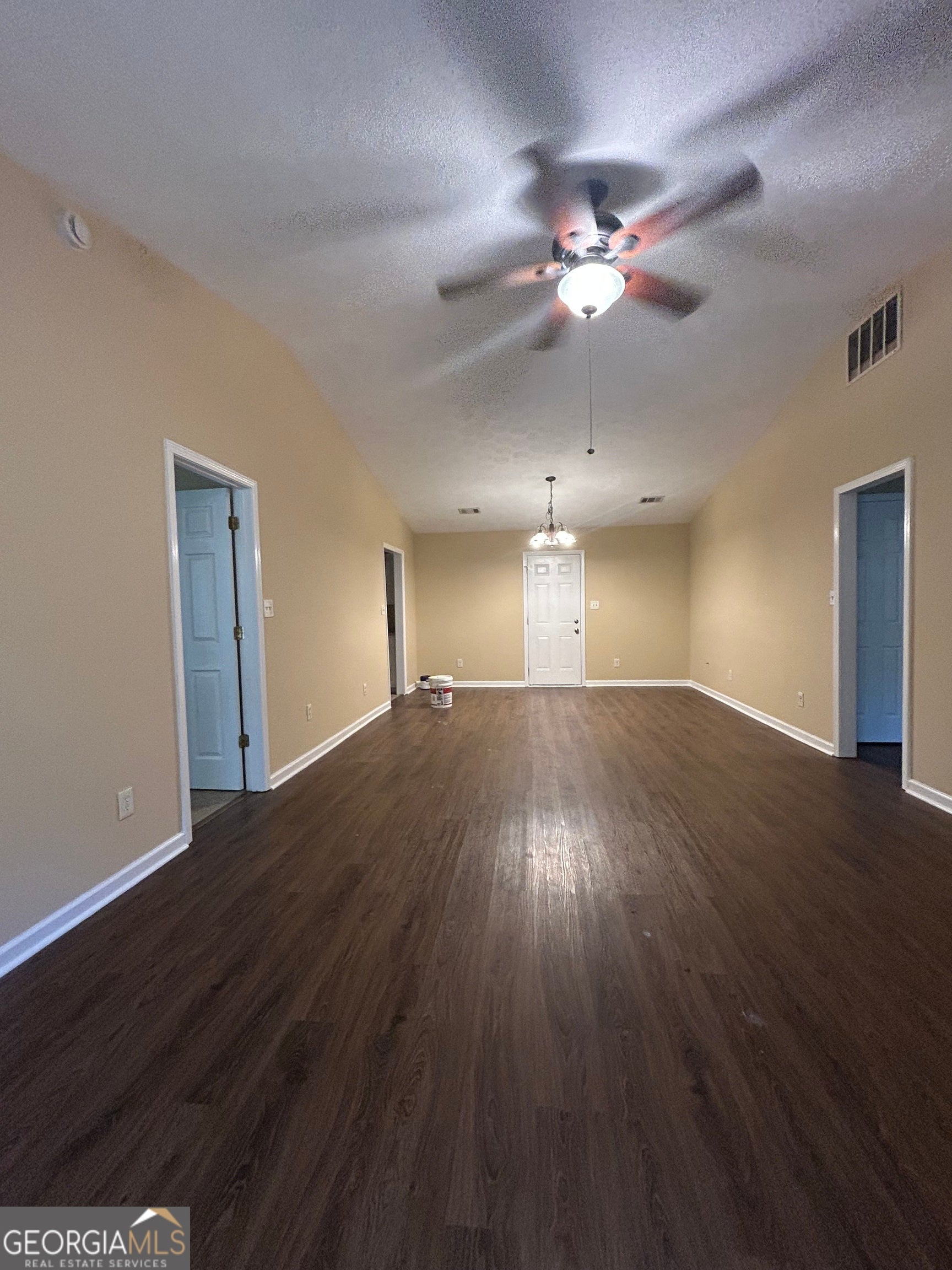 225 Wagon Wheel DR