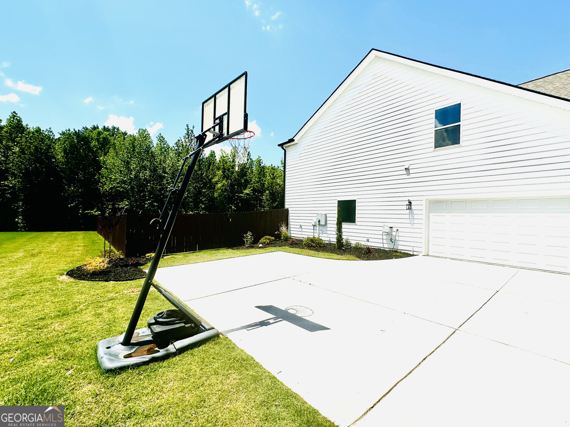 1132 Birchwood DR