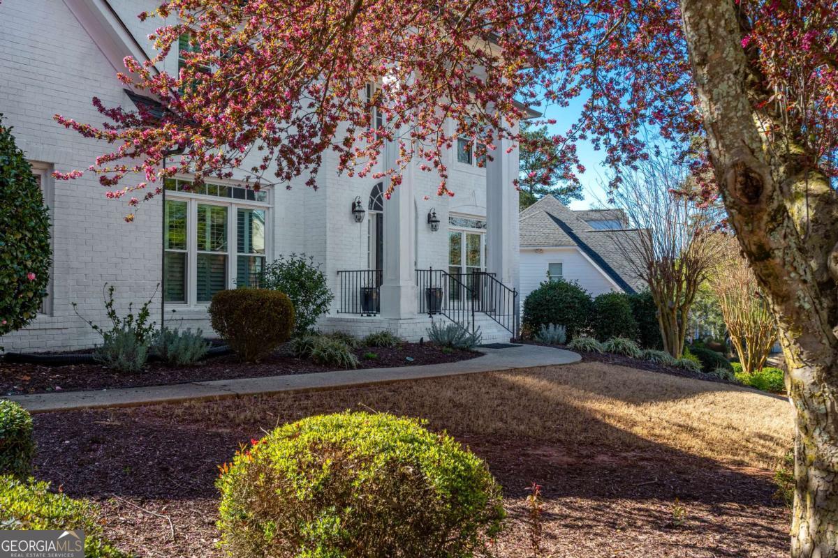 555 White Ridge TRCE