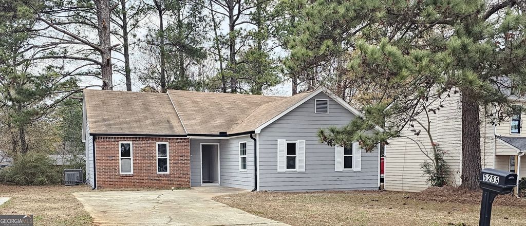 Photo of 5289 Brentwood Road, Atlanta, GA 30349 (MLS # 10661949)