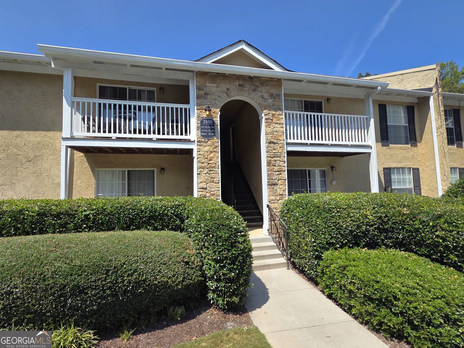 Fantastic deal in the Smyrna/Vinings area. Renovated upper level one bedroom condo in a nicely maintained complex that features swim/tennis, dog park, clubhouse and fitness center all for a super low monthly HOA fee. Unit has bright living room with new interior paint and LVP flooring throughout. Kitchen features granite counters with all black appliances. Dishwasher, fridge and washer/dryer are included. Master bedroom has spacious walk in closet. Unit has a nice balcony overlooking a wooded area for extra privacy that other units do not provide. Located close to the all the complex amenities too! Just a short drive to shopping/restaurants, The Battery, Truist Park, Silver Comet Trail and more. Super easy commute to I-285 & I-75, You can't beat this location at this price!