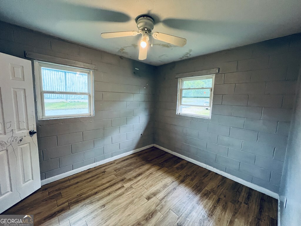 3413 Terminal CT