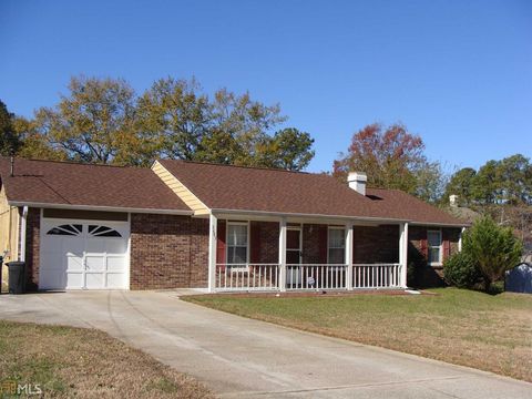 Photo of 3483 Fannin Drive, Lithonia, GA 30038 (MLS # 10649417)