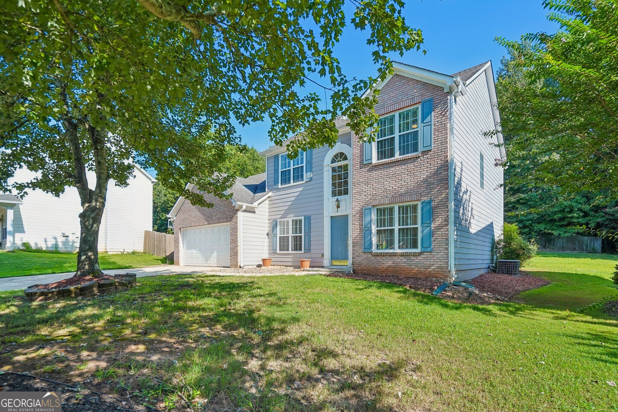 382 SILVERTHORN DR