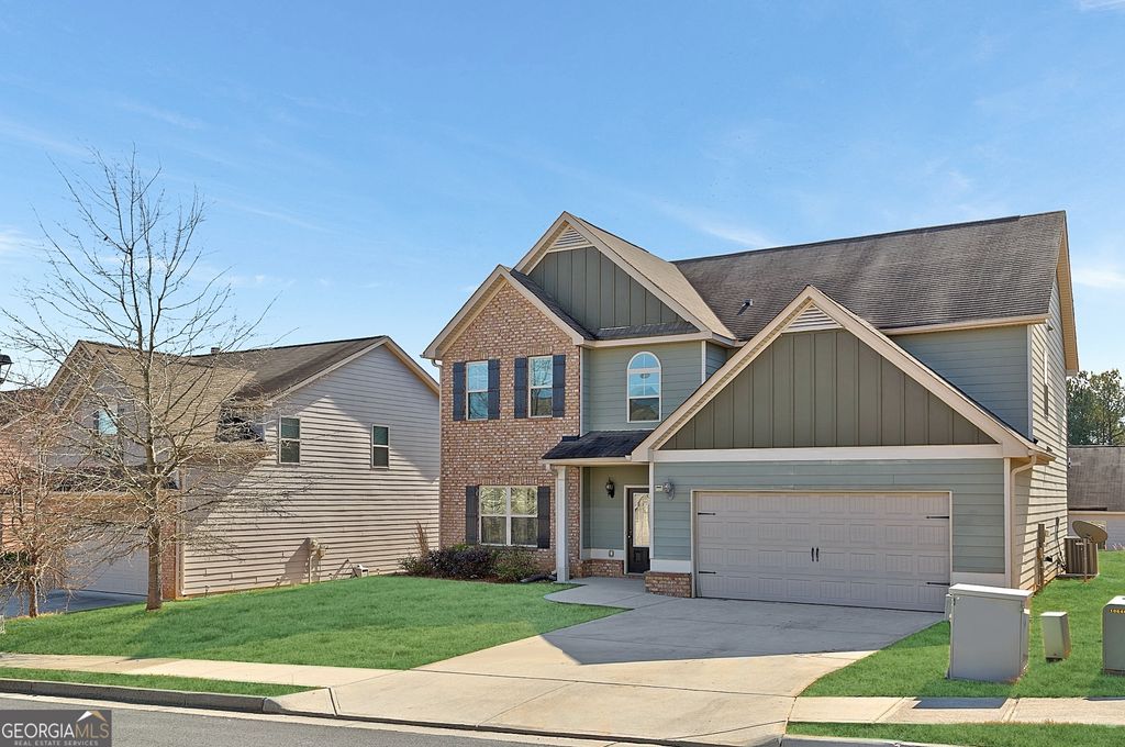 Photo of 4103 Potomac Walk Court, Loganville, GA 30052 (MLS # 10741619)