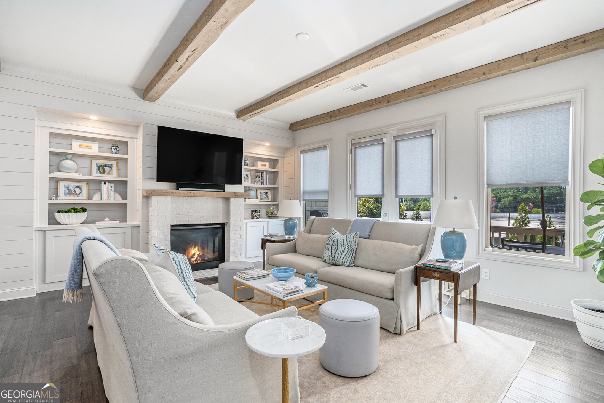 1892 Skyfall CIR NE